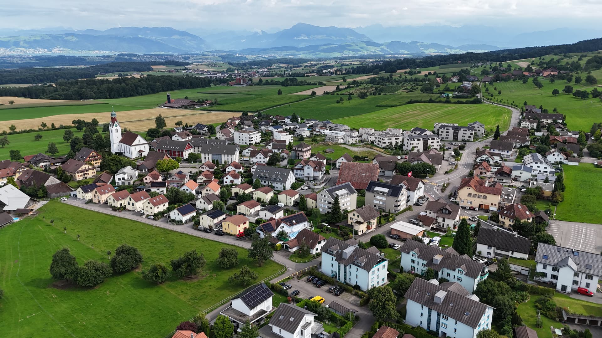 Luftaufnahme von Beinwil im Freiamt